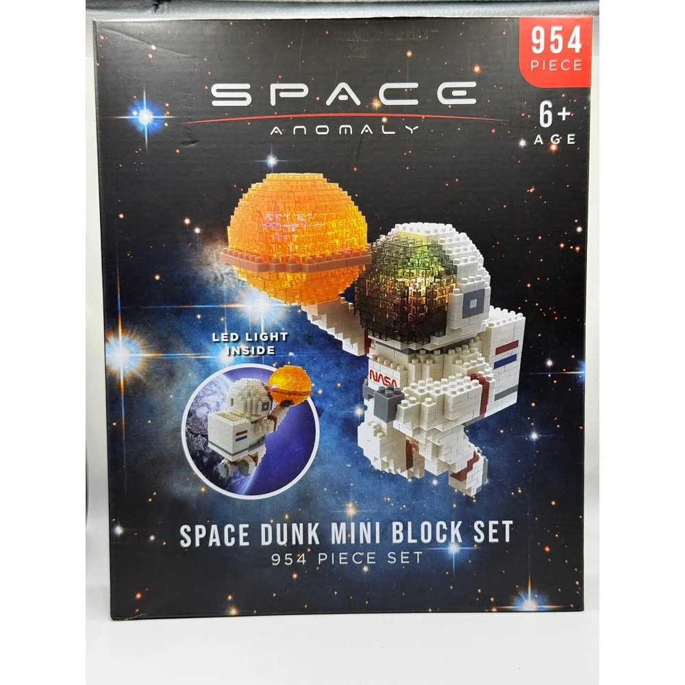 Space Anomaly Space Dunk Mini Block Set NASA Astronaut LED Light NAS-MB-7001 New
